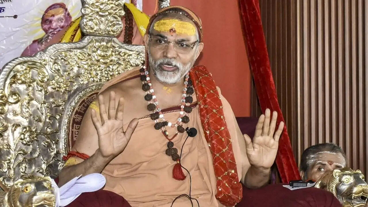 आशुतोष ब्रह्मचारी ने यौन शोषण के आरोपों से पीछे हटने का किया दावा