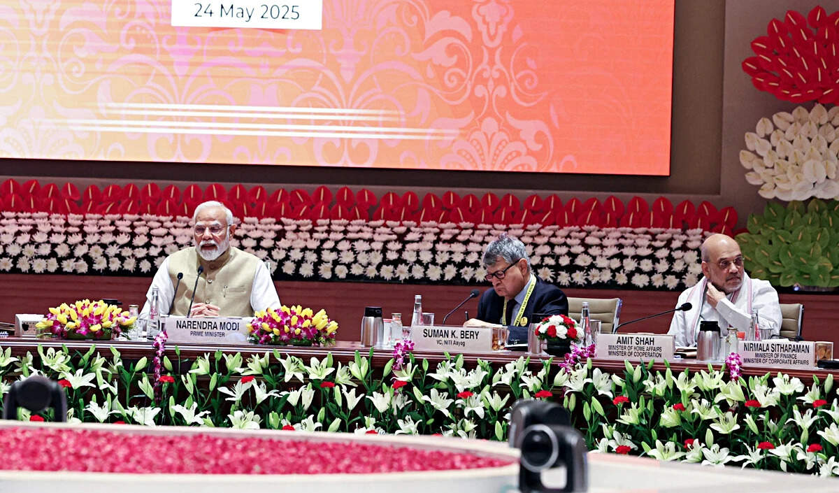 प्रधानमंत्री मोदी ने खनिज परिसंपत्तियों के अधिग्रहण और पुनर्चक्रण योजना की समीक्षा की