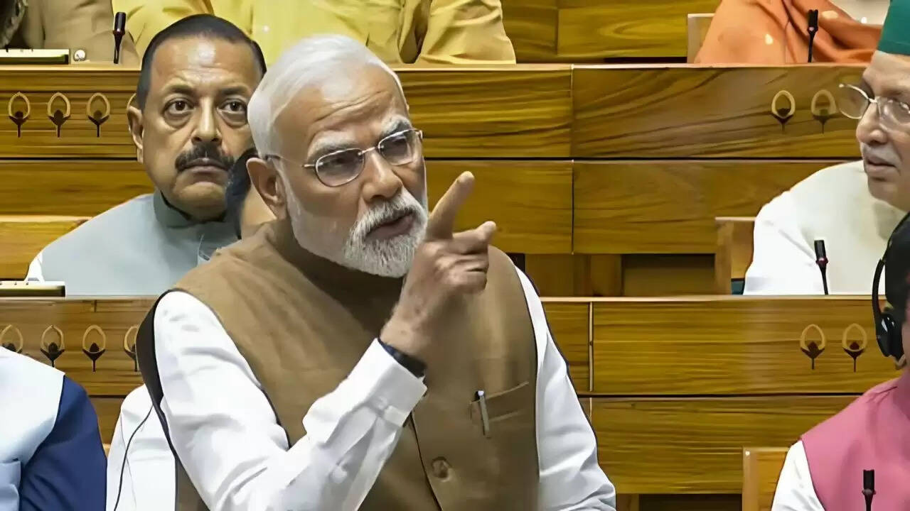 क्या है वंदे मातरम का महत्व? पीएम मोदी ने संसद में किया ऐतिहासिक जिक्र