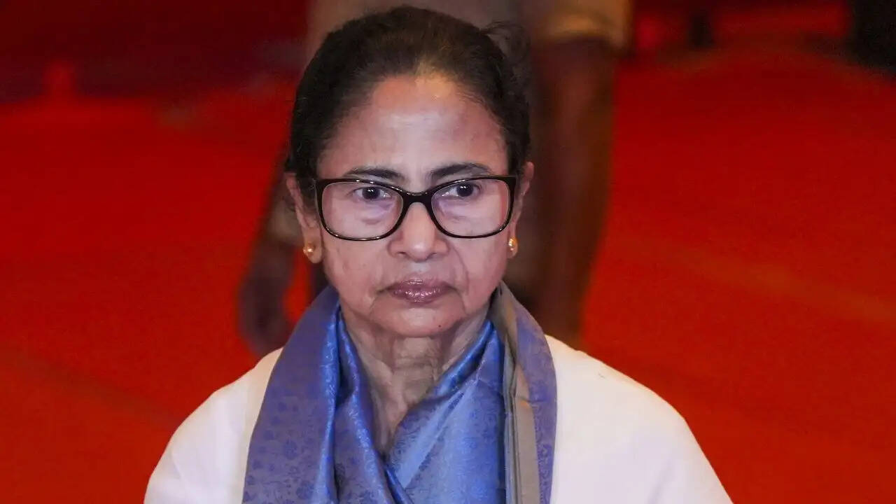 ममता बनर्जी ने विधानसभा चुनाव हारने के बाद बीजेपी पर लगाए गंभीर आरोप