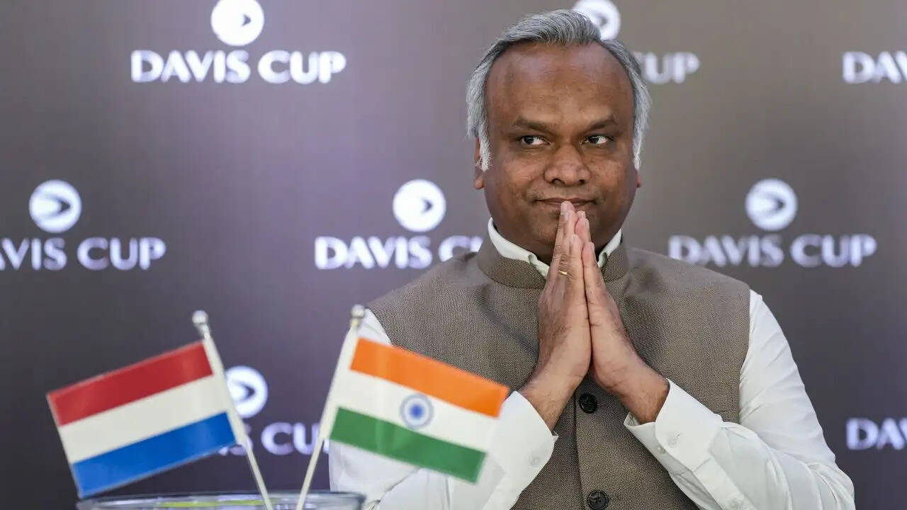 कर्नाटक के गृह मंत्री ने RSS पर उठाए गंभीर सवाल
