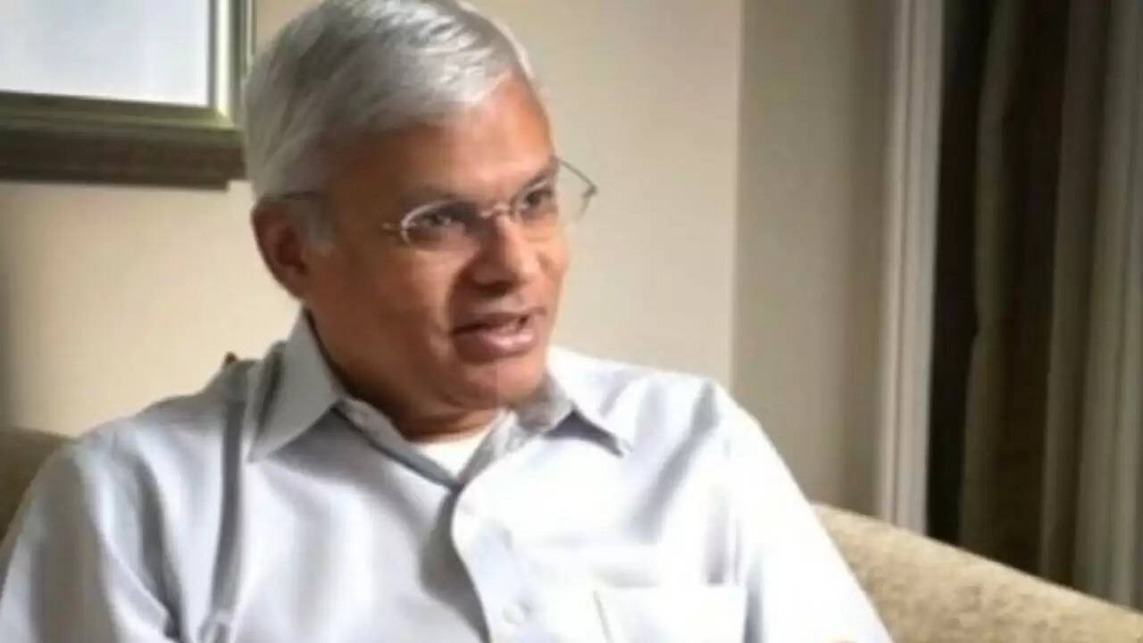 एशले टेलिस की गिरफ्तारी: भारत-अमेरिका संबंधों के विशेषज्ञ पर गंभीर आरोप