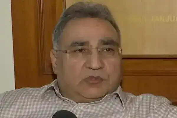 पूर्व पंजाब चीफ सेक्रेटरी वीके जंजुआ पर भ्रष्टाचार का मुकदमा शुरू