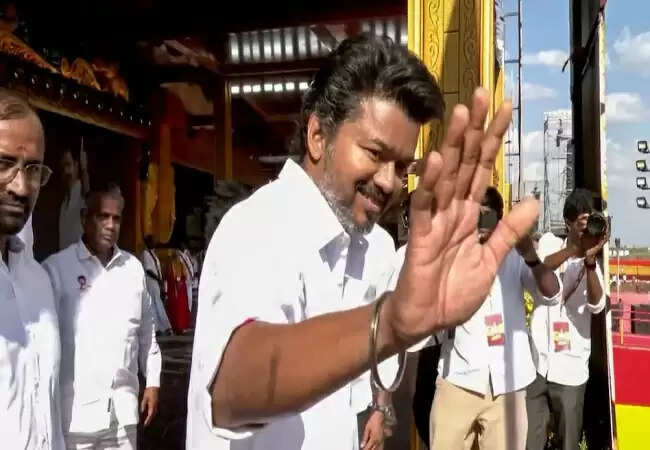 अभिनेता विजय थलापती की पार्टी ने पोंगल पर दी शुभकामनाएं, राजनीतिक बहस छिड़ी