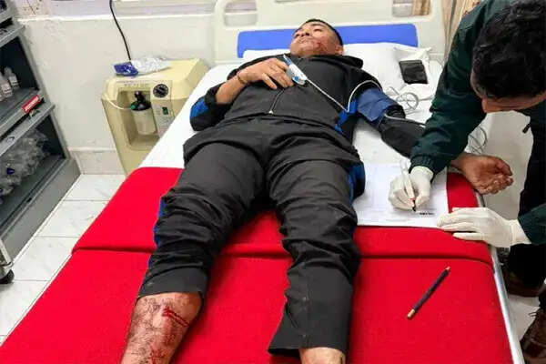 असम में उग्रवादी हमले से दहशत, चार जवान घायल