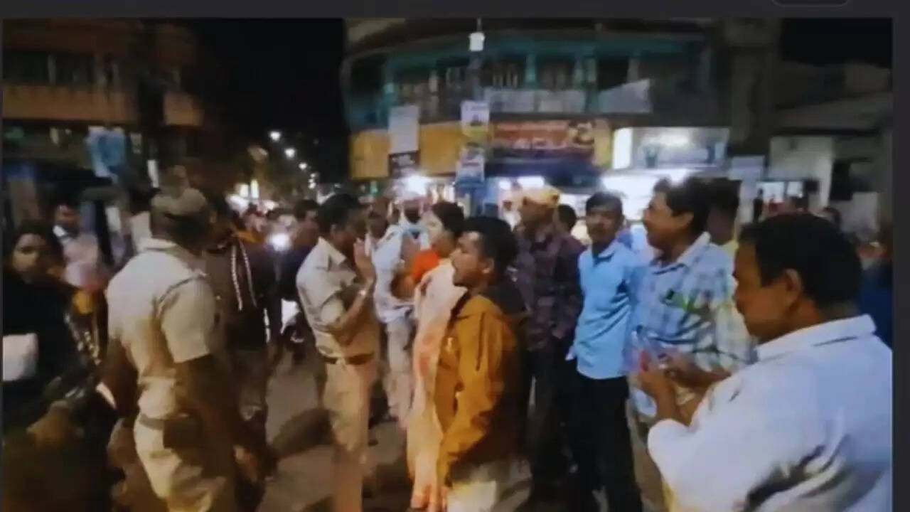 तारकेश्वर में चार साल की बच्ची के साथ हुई बर्बरता: मच्छरदानी काटकर उठाया गया