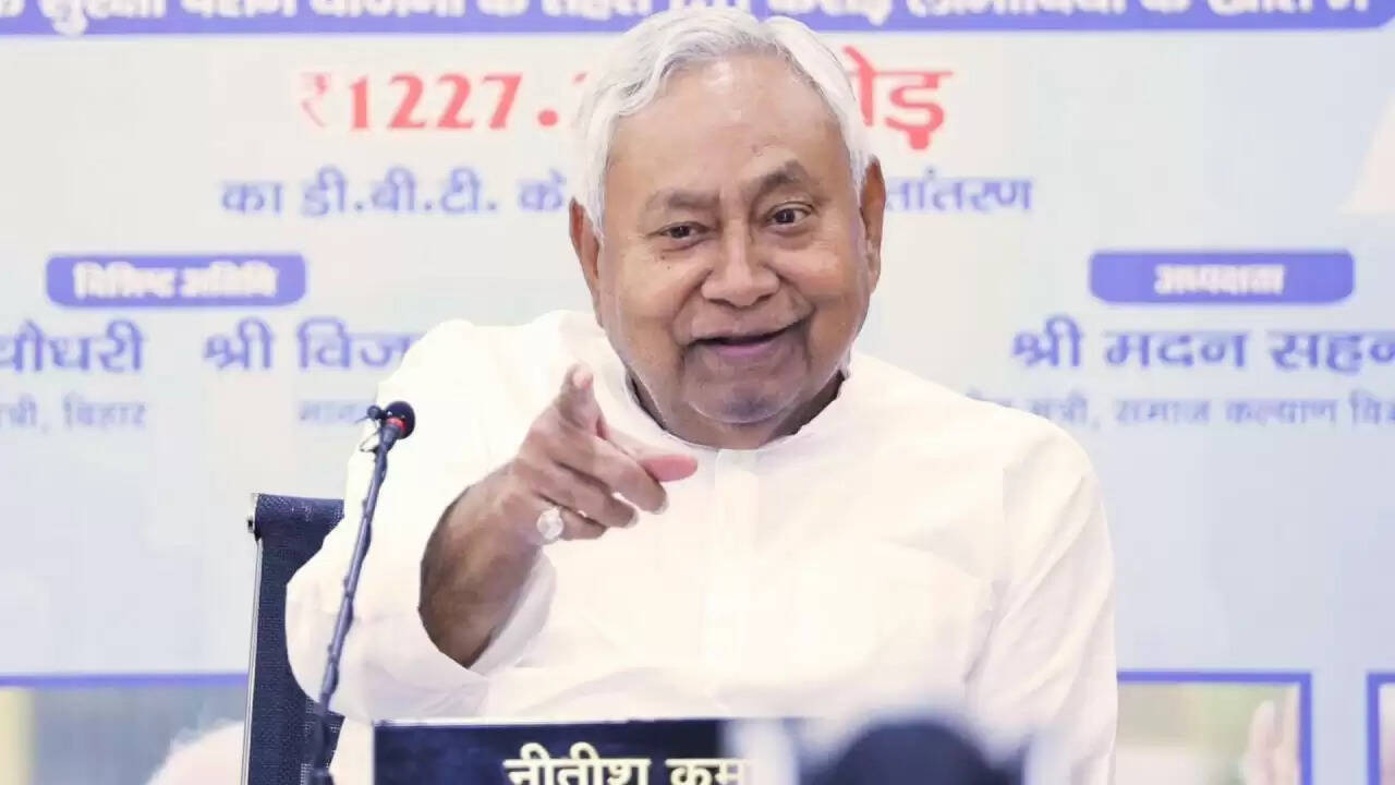 क्या बिहार में मिलेगी हर परिवार को 100 यूनिट मुफ्त बिजली? सरकार ने किया खंडन