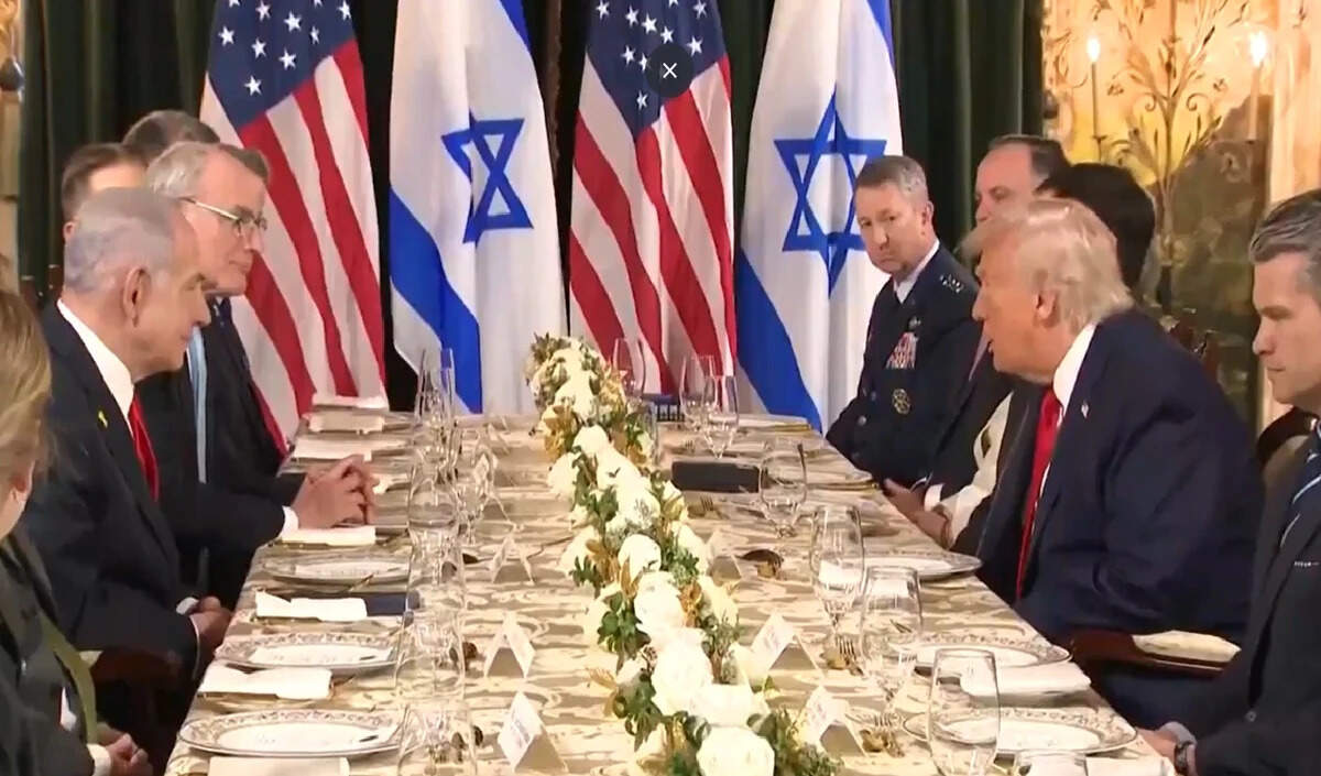 ट्रंप की इजराइल यात्रा: भारत-पाकिस्तान युद्ध का श्रेय मांगते हुए