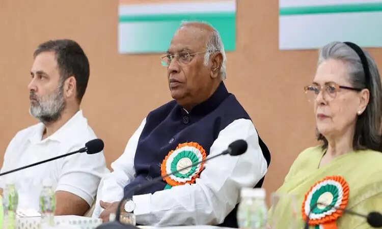 केरल में नए मुख्यमंत्री की घोषणा कल, अटकलों का अंत