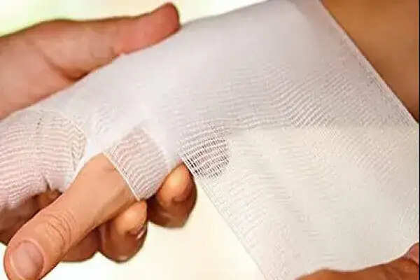 मुंबई में बिल विवाद के चलते ग्राहक ने दुकानदार की अंगुली काटी