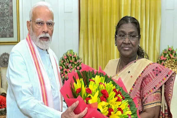 प्रधानमंत्री मोदी की राष्ट्रपति मुर्मू से महत्वपूर्ण मुलाकात
