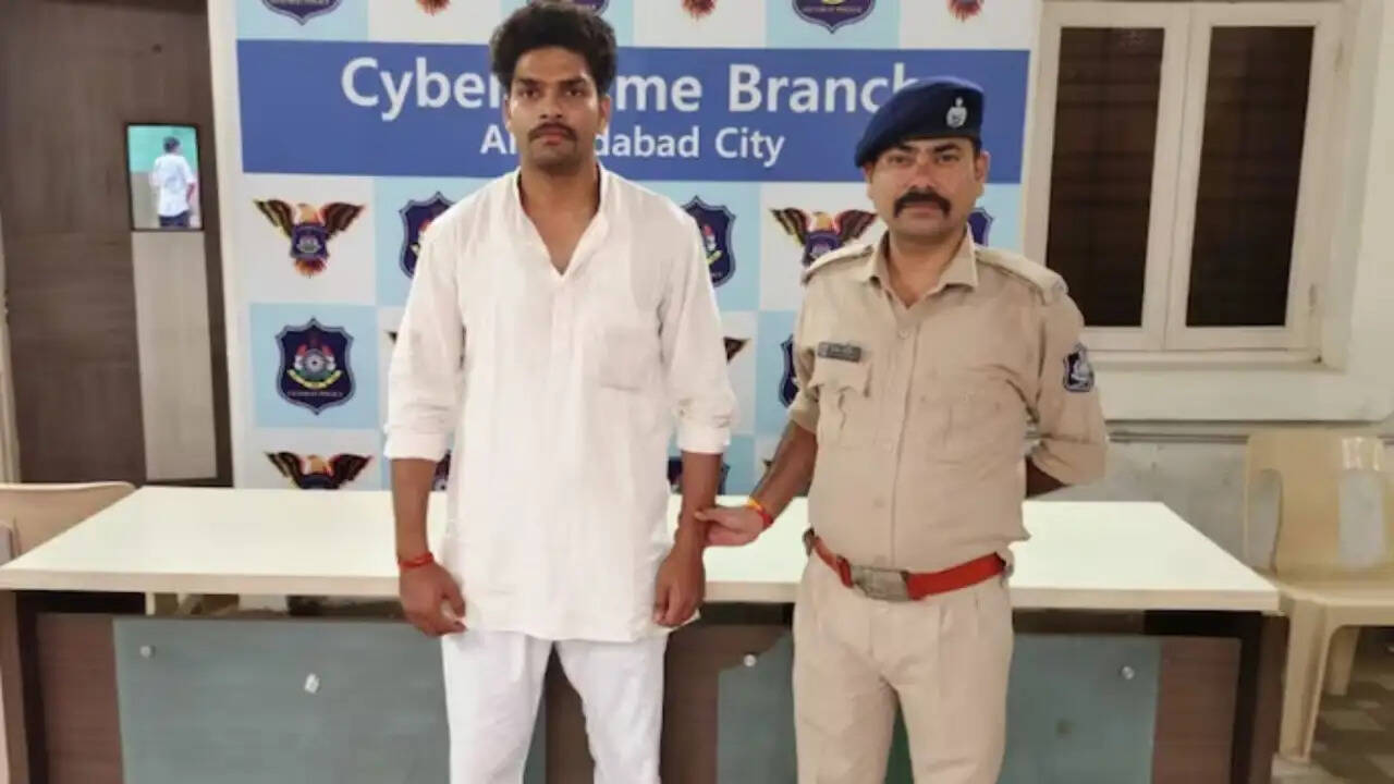 महिला इन्फ्लुएंसर के खिलाफ एआई का दुरुपयोग: आरोपी ने बनाए फर्जी न्यूड फोटो