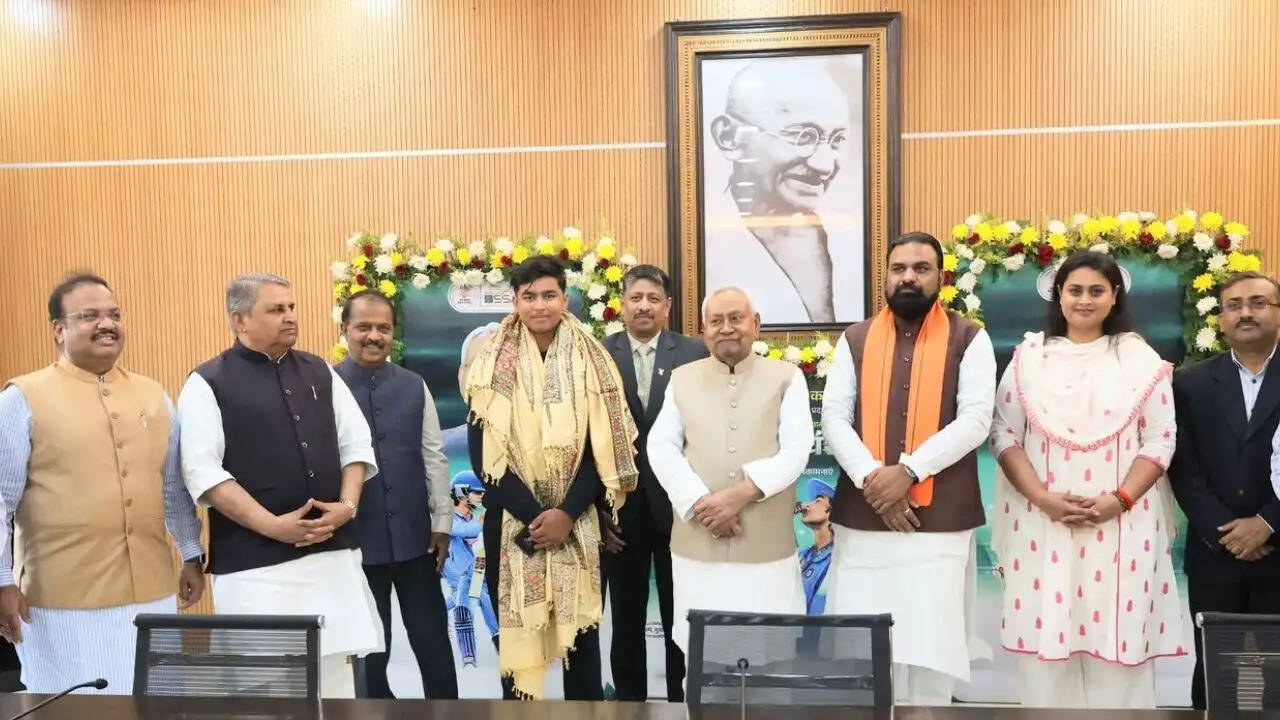 बिहार के वैभव सूर्यवंशी ने क्रिकेट में रचा नया इतिहास