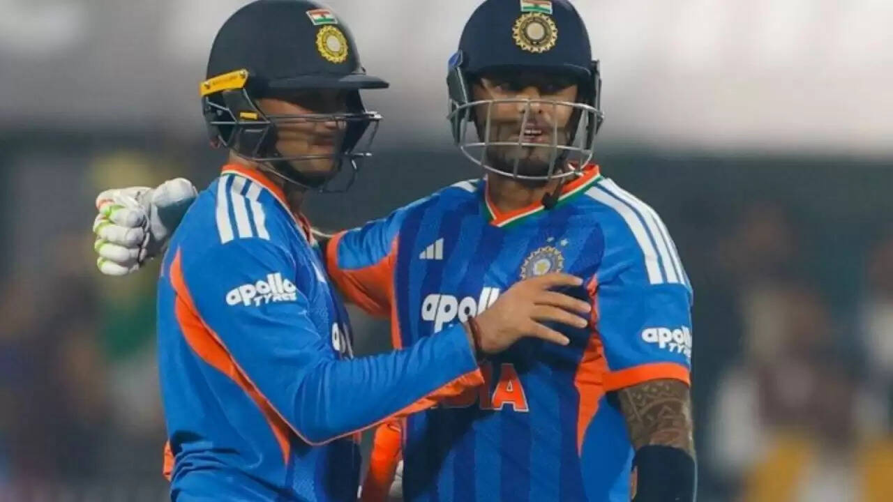 अभिषेक शर्मा ने टी20 रैंकिंग में बनाए रखा नंबर एक स्थान, सूर्यकुमार की शानदार वापसी