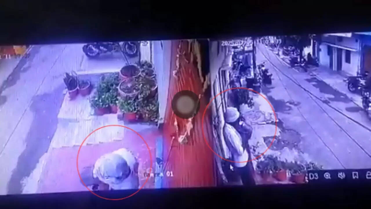 लखनऊ में दूधवाले का थूकना: धार्मिक भावनाओं को ठेस पहुंचाने वाला मामला