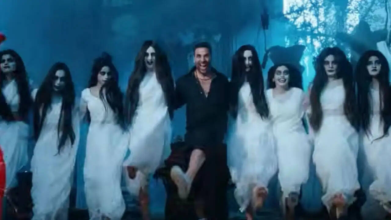 अक्षय कुमार की नई हॉरर-कॉमेडी 'भूत बंगला' का पहला गाना रिलीज