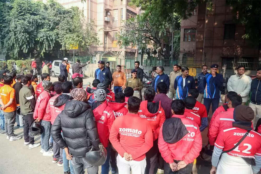 गिग कर्मियों का संगठित संघर्ष: भारत में पहली बार हड़ताल