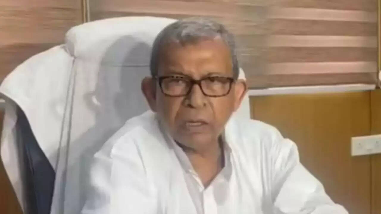 पश्चिम बंगाल में छात्रा के गैंगरेप पर सियासी विवाद बढ़ा