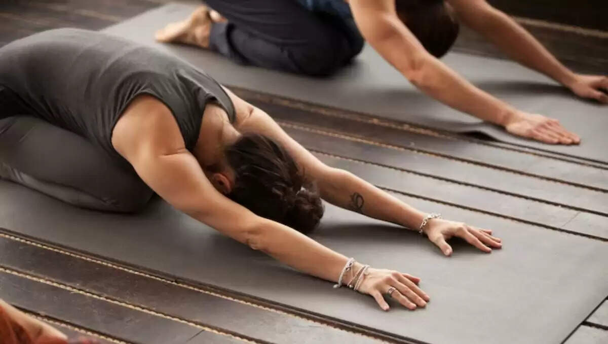 योग आसनों से तनाव और चिंता में राहत पाने के उपाय