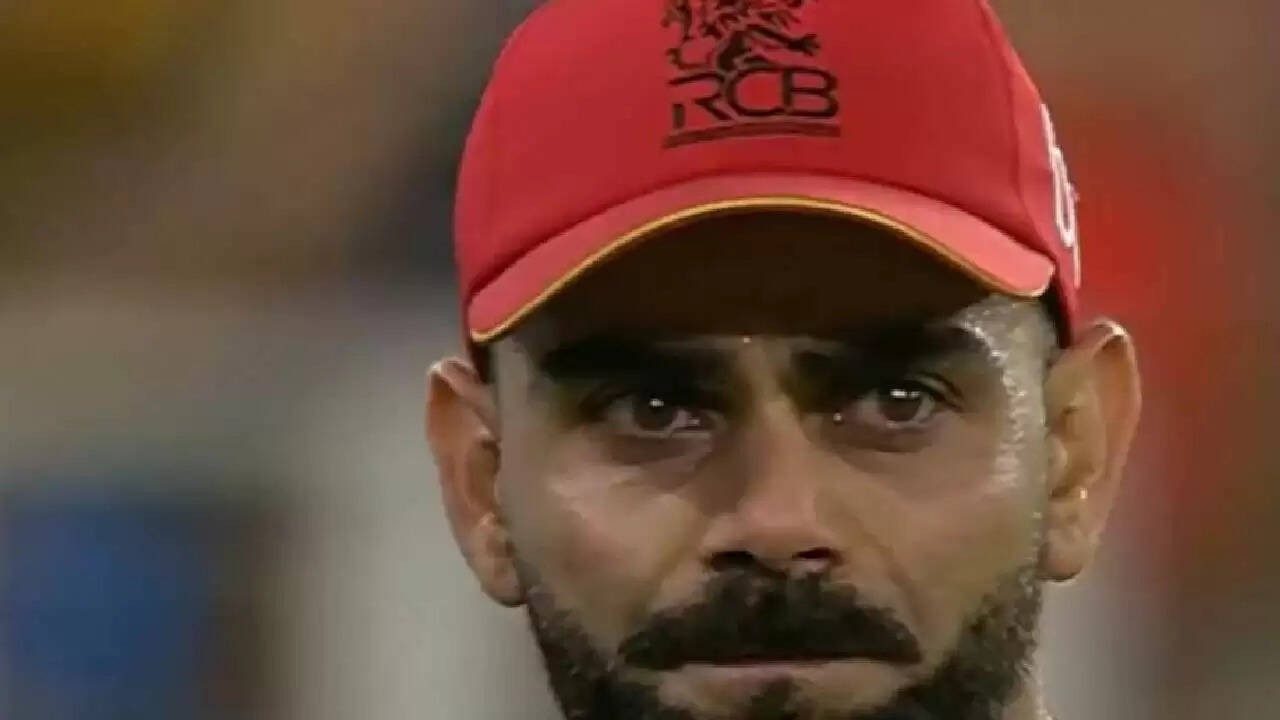 बेंगलुरु में RCB की जीत का जश्न, भगदड़ में 11 की मौत