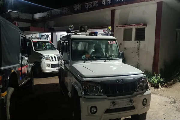 उत्तर प्रदेश में विधायक की गुंडागर्दी: ओवरलोड ट्रक पकड़ने पर एसडीएम को थप्पड़