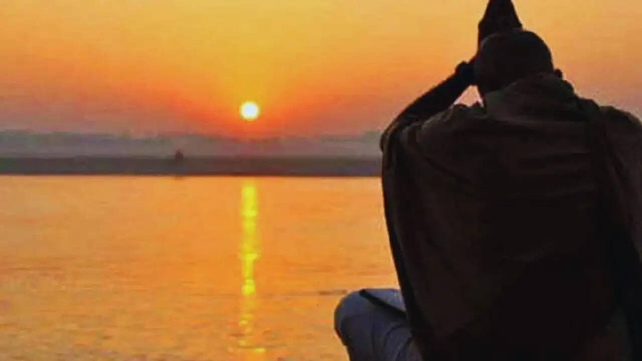 संतान सुख के लिए रविवार का व्रत: जानें विशेष उपाय और महत्व