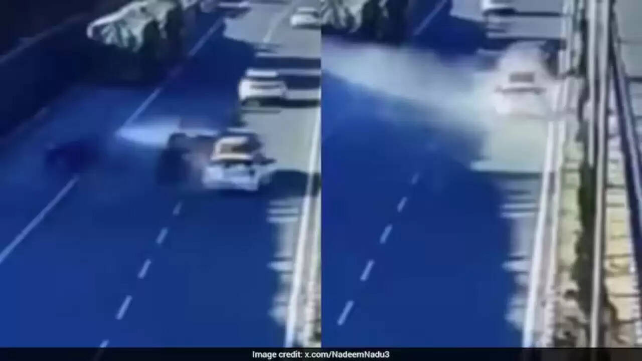 जम्मू-कश्मीर में सड़क दुर्घटना में सीबीआई वकील की मौत