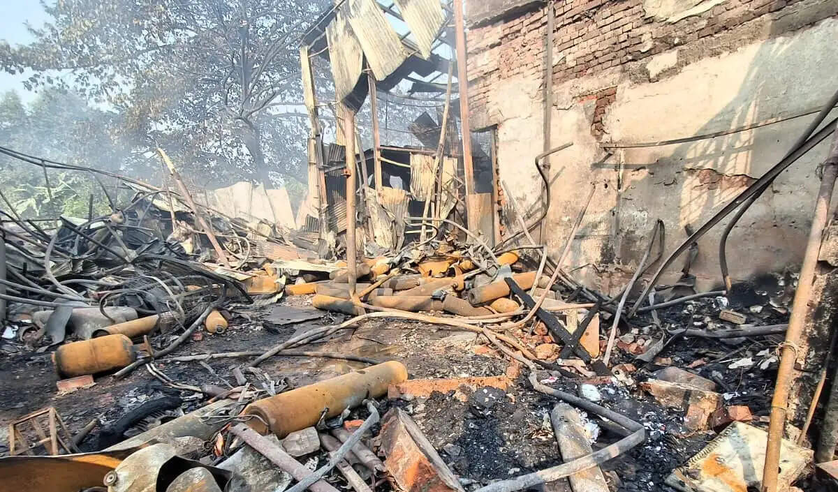 यूएई में मिसाइल खतरे की चेतावनी, स्थिति सामान्य घोषित