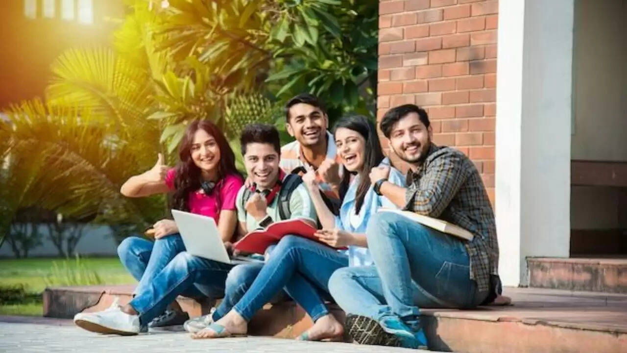 JEE Main 2026: छात्रों के लिए महत्वपूर्ण दस्तावेज अपडेट करने की सलाह