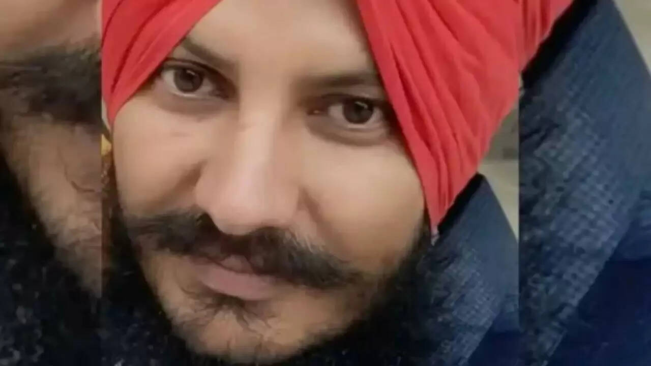 उत्तराखंड में किसान की आत्महत्या: जमीन धोखाधड़ी के मामले में पुलिस पर कार्रवाई