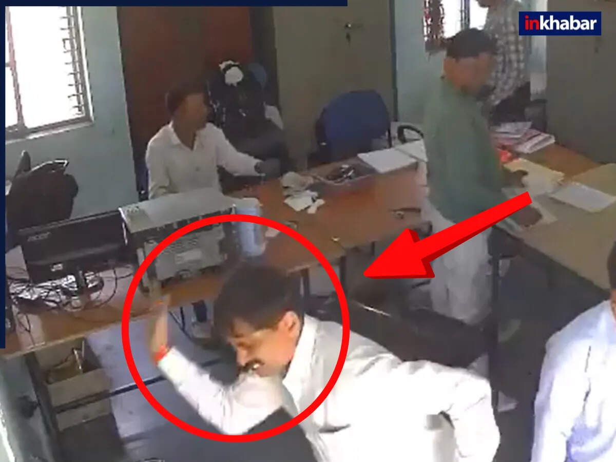 भिंड में IAS अधिकारी द्वारा छात्र को थप्पड़ मारने का वीडियो वायरल