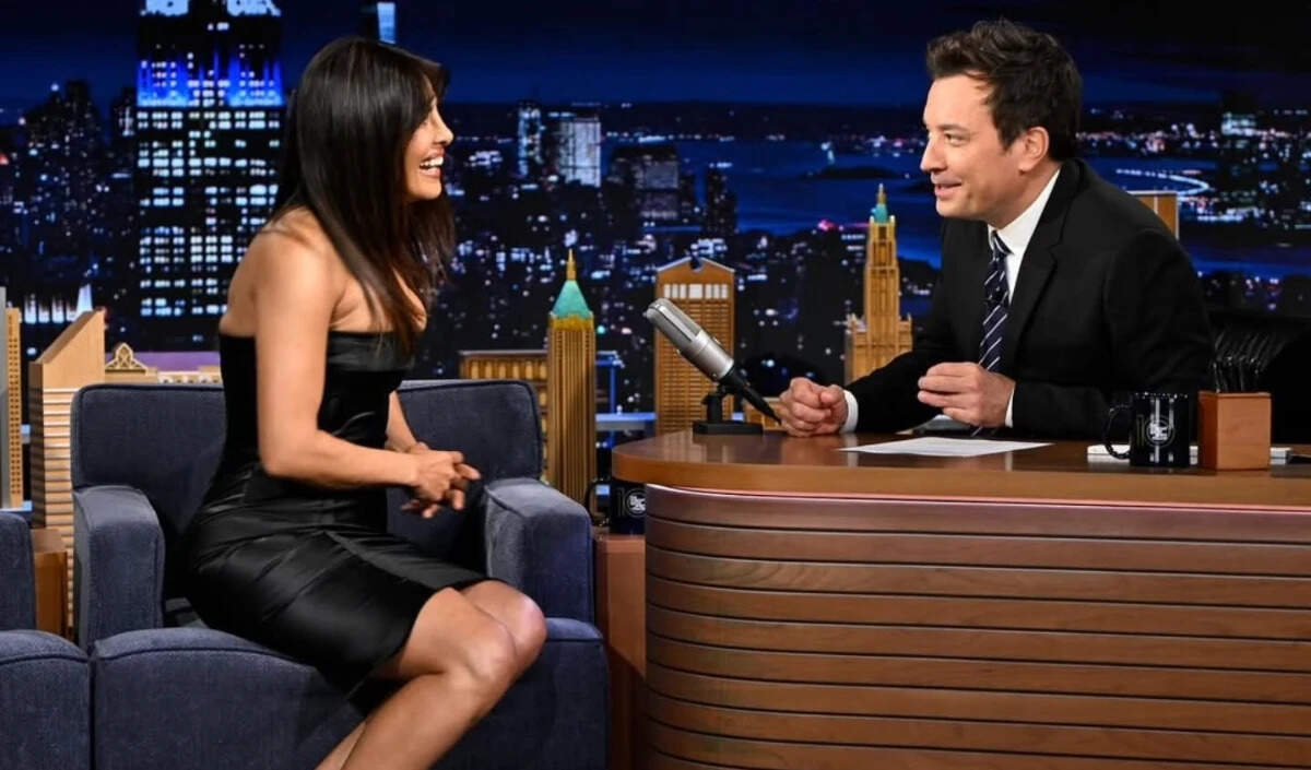 प्रियंका चोपड़ा ने 'हेड्स ऑफ स्टेट' के प्रमोशन में बिखेरा जलवा