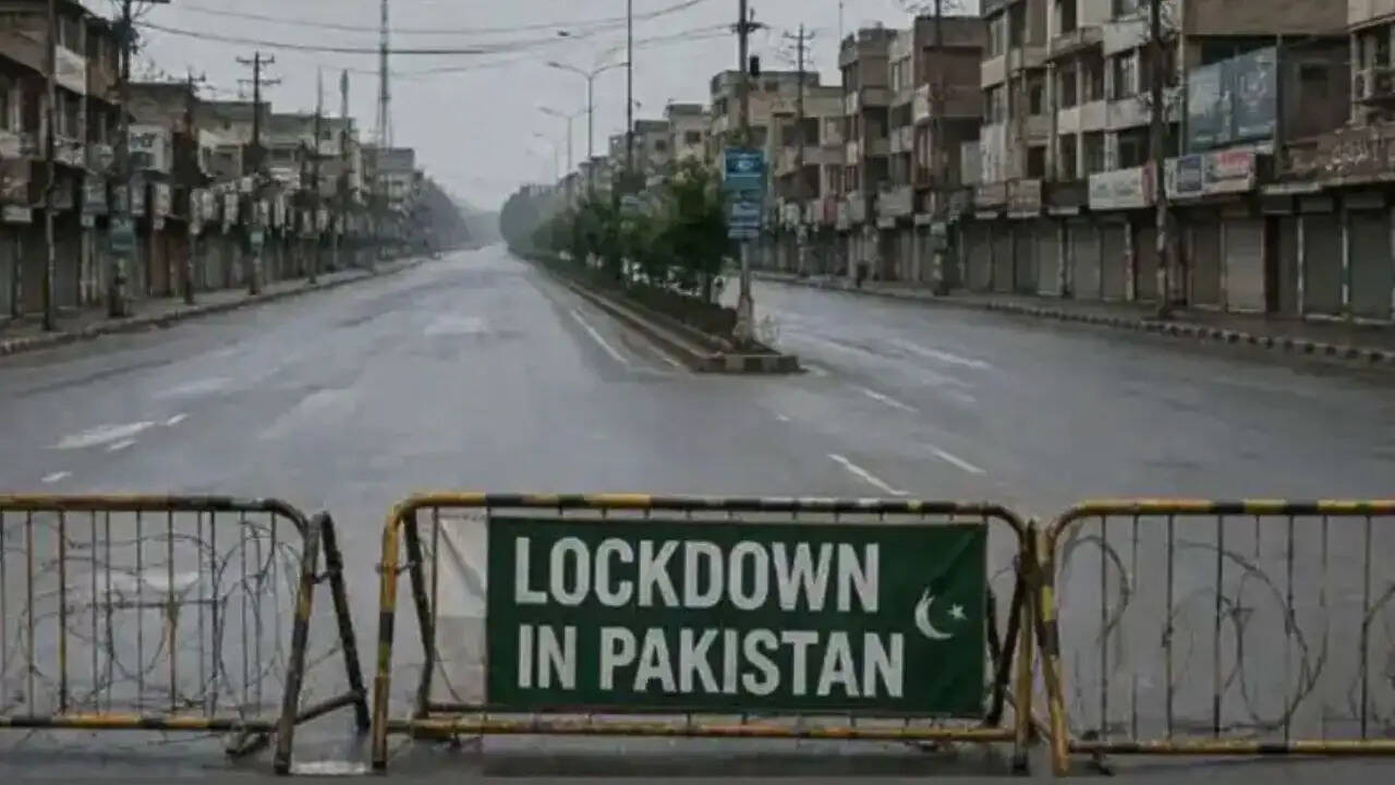 पाकिस्तान में ईरान-अमेरिका वार्ता के चलते बढ़ी नाराजगी, सड़कों पर जाम