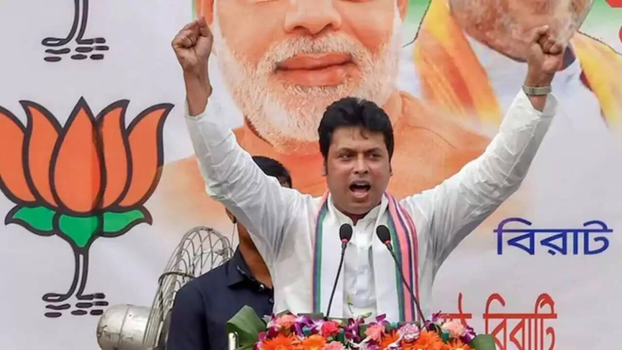 बिप्लब कुमार देब: भाजपा की नई रणनीति में पश्चिम बंगाल की ओर कदम