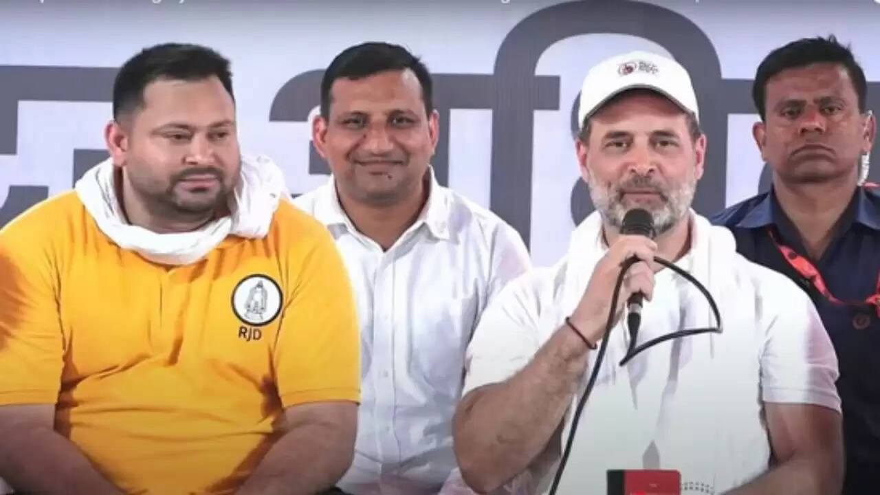 बिहार चुनाव: एनडीए की प्रचंड जीत और कांग्रेस की गिरावट