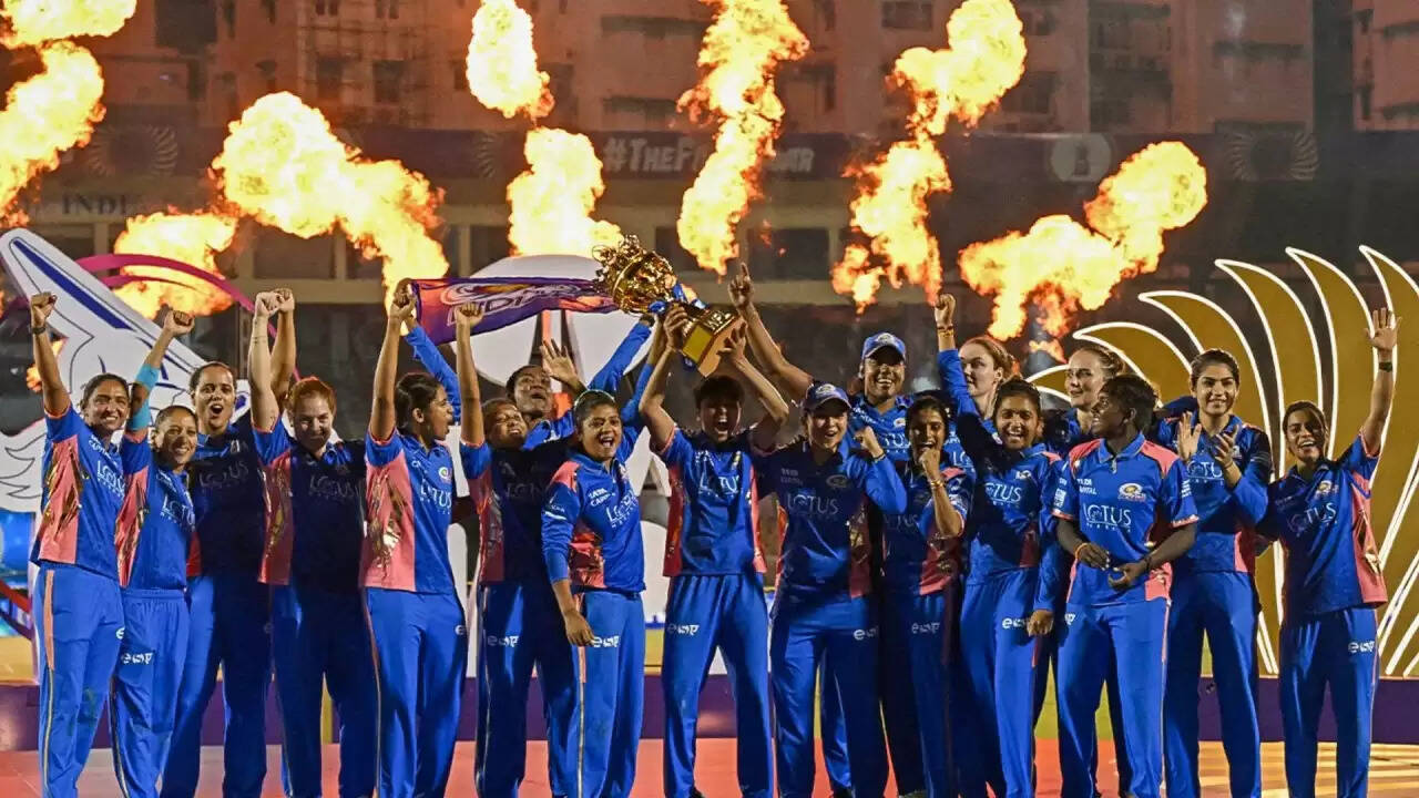 WPL 2026: कौन से खिलाड़ी हुए रिटेन और कौन हैं रिलीज़? जानें सभी अपडेट्स