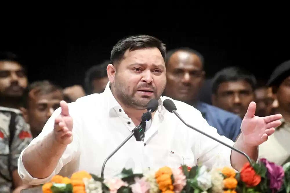 तेजस्वी यादव ने बिहार में मतदाता पुनरीक्षण पर उठाए सवाल