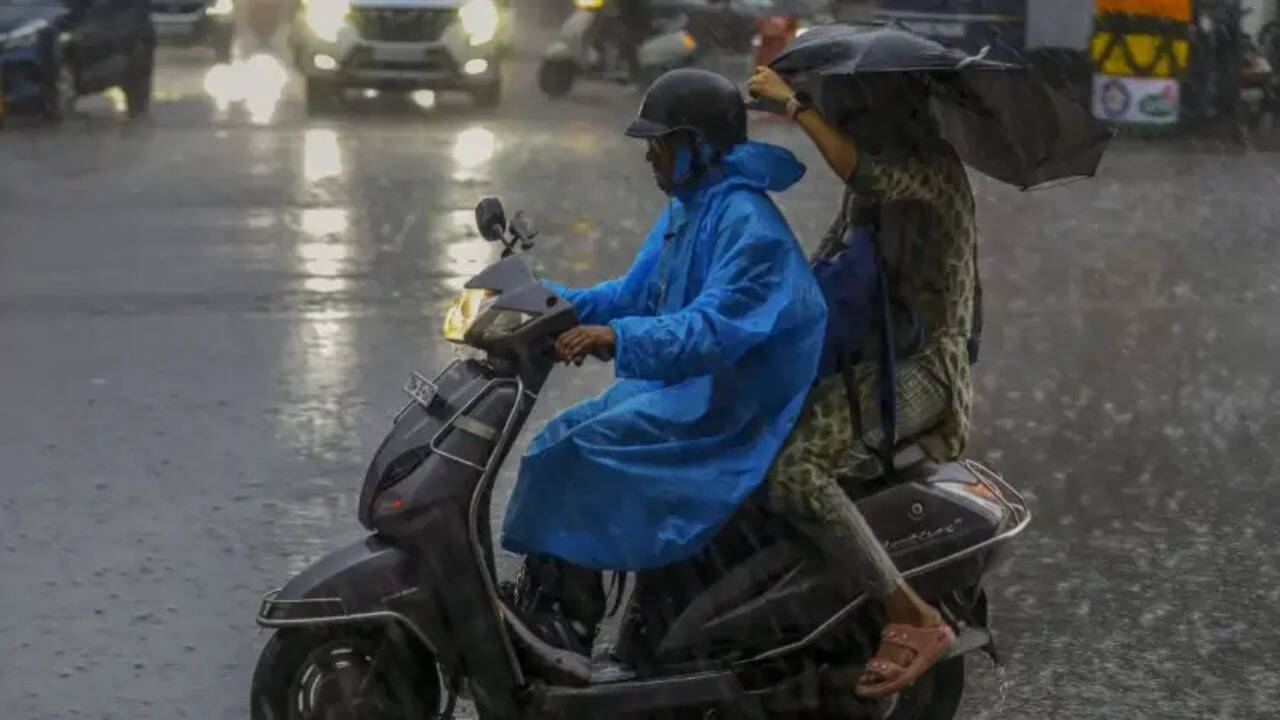 मॉनसून का कहर: भारत के कई राज्यों में भारी बारिश का अलर्ट