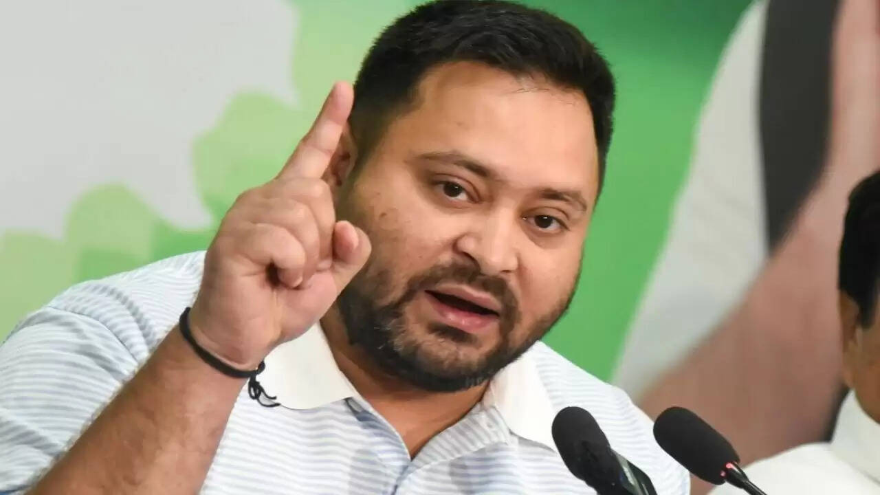 बिहार विधानसभा चुनाव में आरजेडी को बड़ा झटका, स्थिति कमजोर