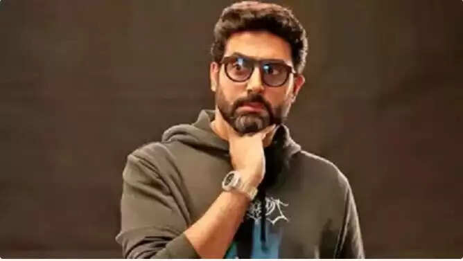 अभिषेक बच्चन ने अपने मेकअप आर्टिस्ट अशोक सावंत को भावुक श्रद्धांजलि दी