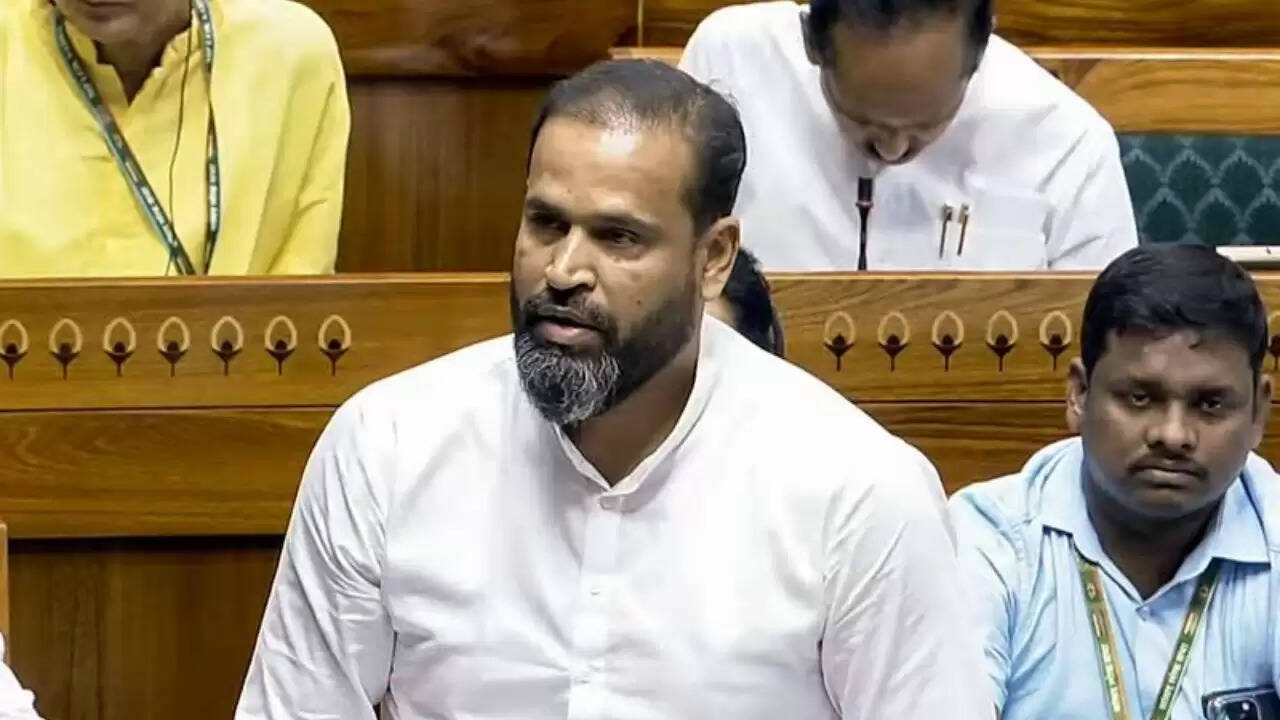 गुजरात हाईकोर्ट ने यूसुफ पठान को अवैध कब्जे के मामले में फटकार लगाई
