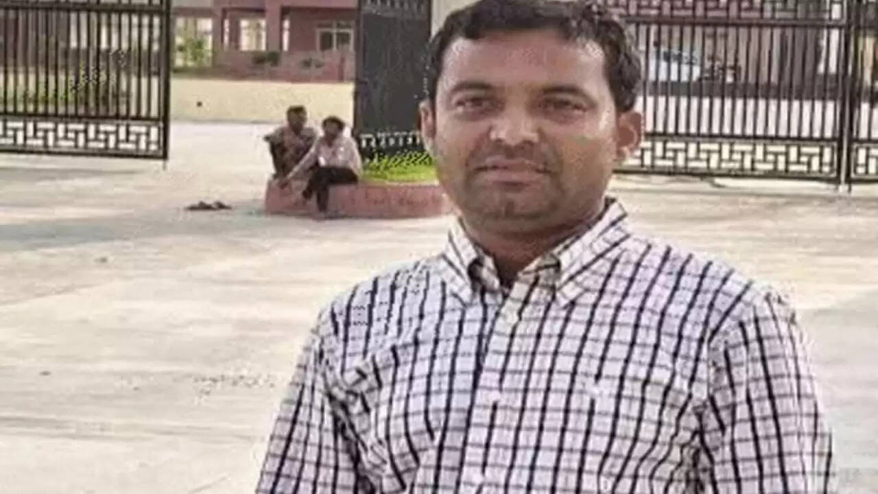 राजस्थान के छात्र ने उपराष्ट्रपति पद के लिए भरा नामांकन