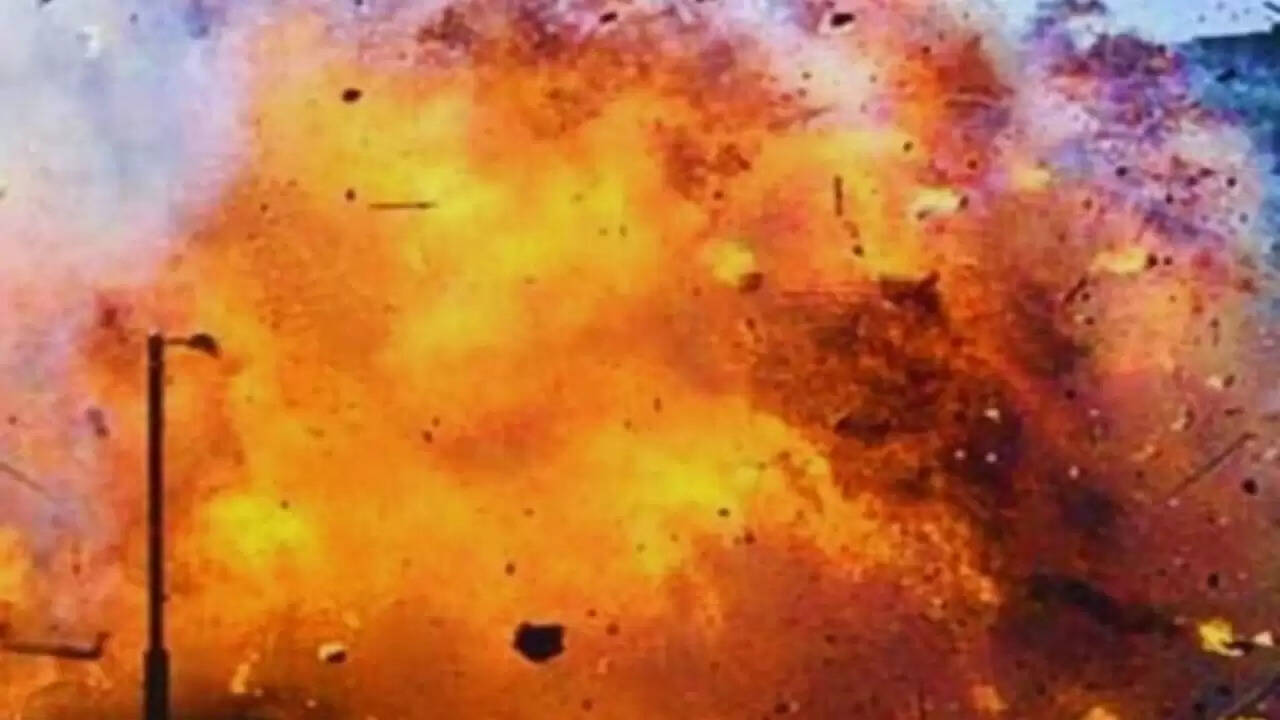 पाकिस्तान में बच्चों के लिए खतरनाक मोर्टार शेल का विस्फोट: 5 की मौत, 12 घायल