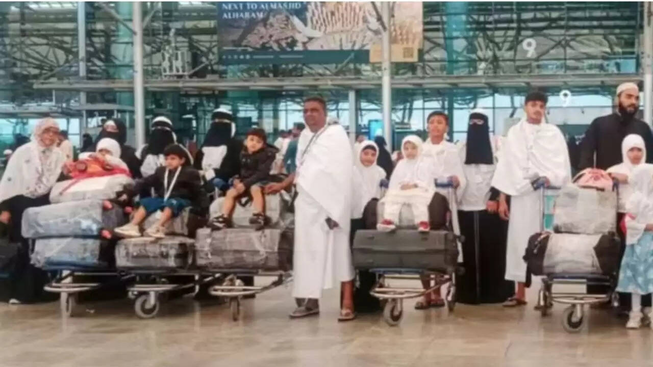 सऊदी अरब में भारतीय यात्रियों की बस दुर्घटना से 45 की मौत