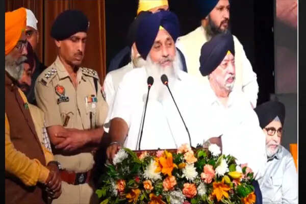 सुखबीर सिंह बादल ने सिखों के नेतृत्व को कमजोर करने की साजिश पर जताई चिंता
