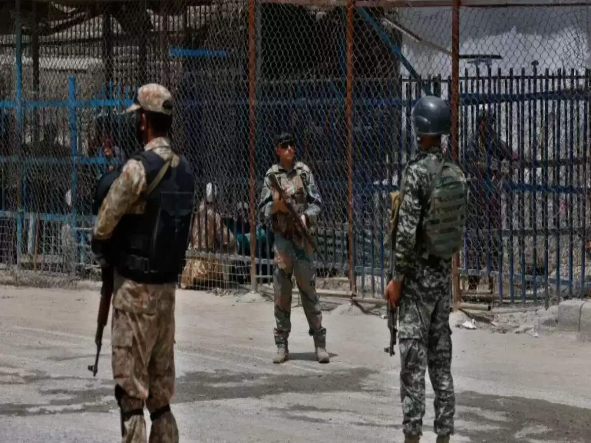 पाकिस्तानी सेना ने 30 आतंकवादियों को किया ढेर, अफगान सीमा पर मुठभेड़