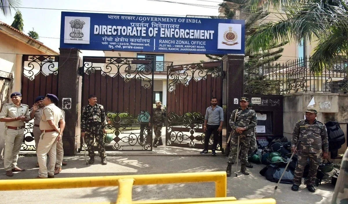 ईडी ने अनिल अंबानी समूह और यस बैंक के खिलाफ 3,000 करोड़ रुपये के ऋण घोटाले की जांच शुरू की