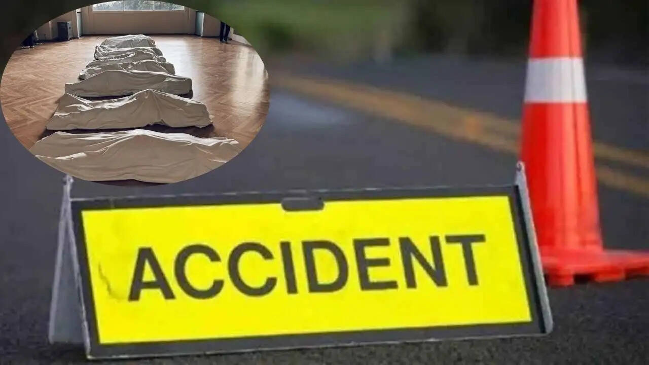 नर्मदापुरम में सड़क दुर्घटना: पांच की मौत, सात घायल