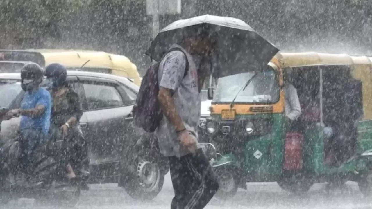 भारत में मानसून का प्रभाव: भारी बारिश की चेतावनी