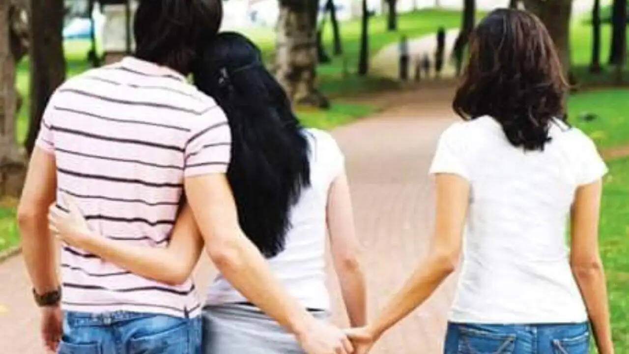 भारत में विवाहेतर संबंधों का बढ़ता चलन: एक नई सोच का उदय